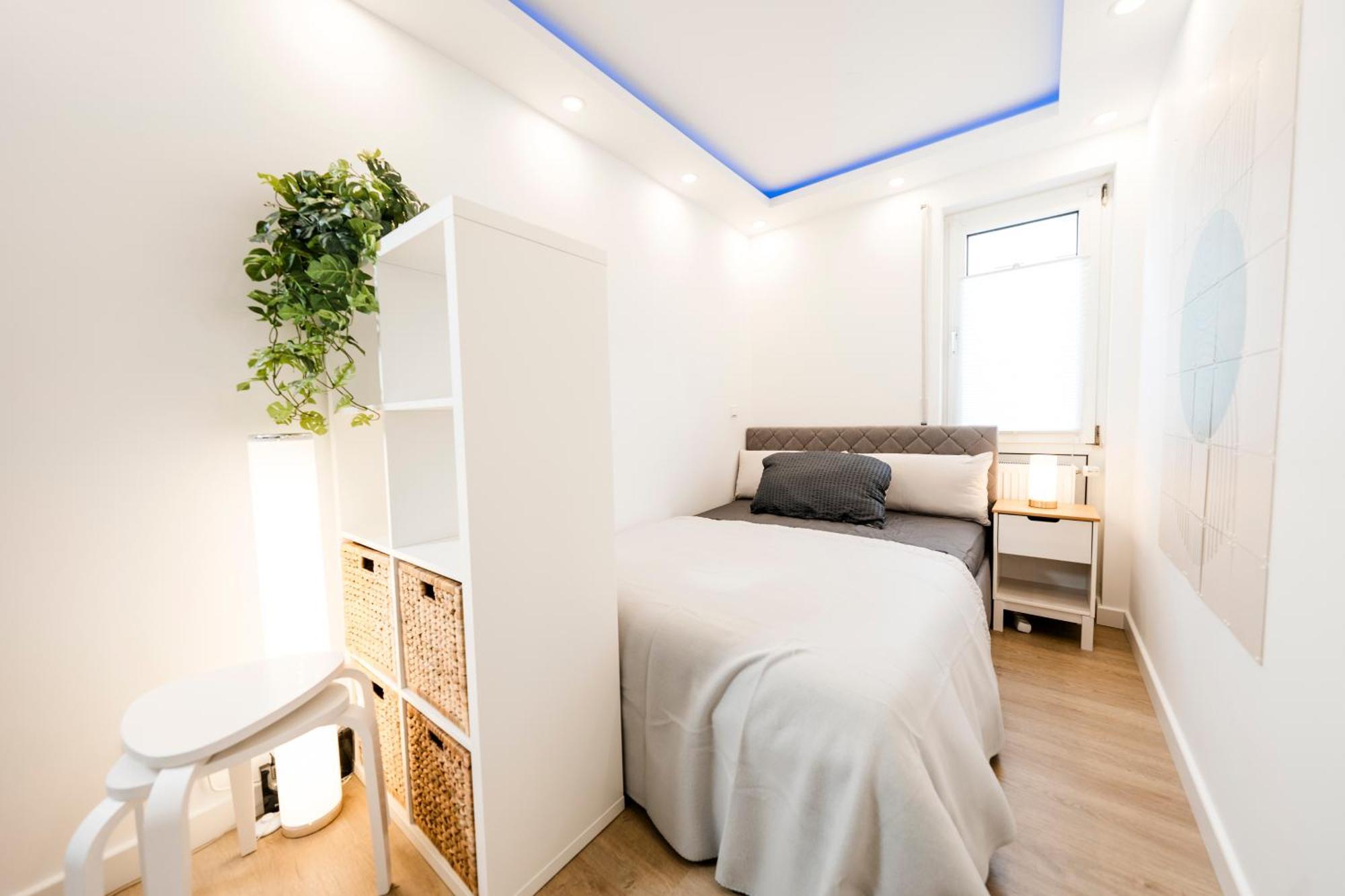 Bellabene Modernes Studio Apartment In Zentraler Lage Mit Terrasse, Parkplatz, Smarttv Pforzheim Eksteriør billede
